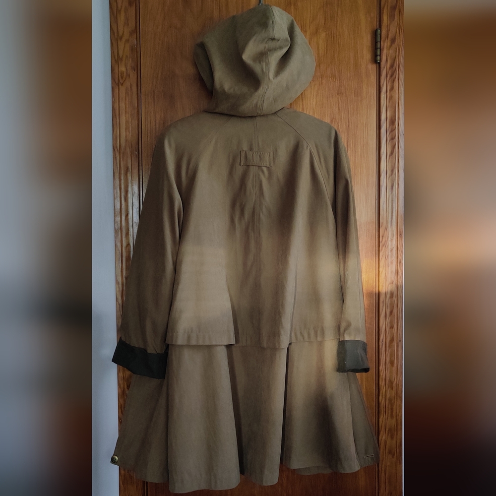 Woman's Trench Coat - Picture 11 of 11